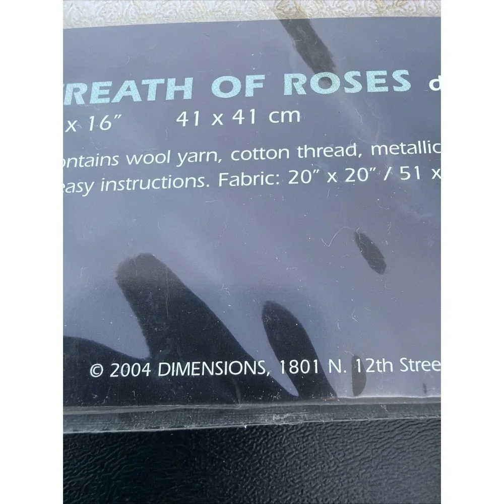 Dimensions Crewel Wreath Of Roses Kit 1537 Cross Stitch Lena Liu NIP NEW VTG USA